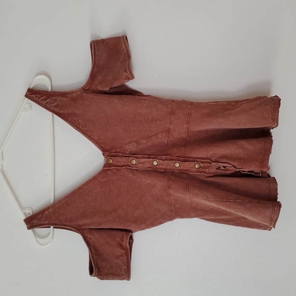 3/$25 FREE PEOPLE Cold shoulder peplum shirt SZ SM - Picture 4 of 9